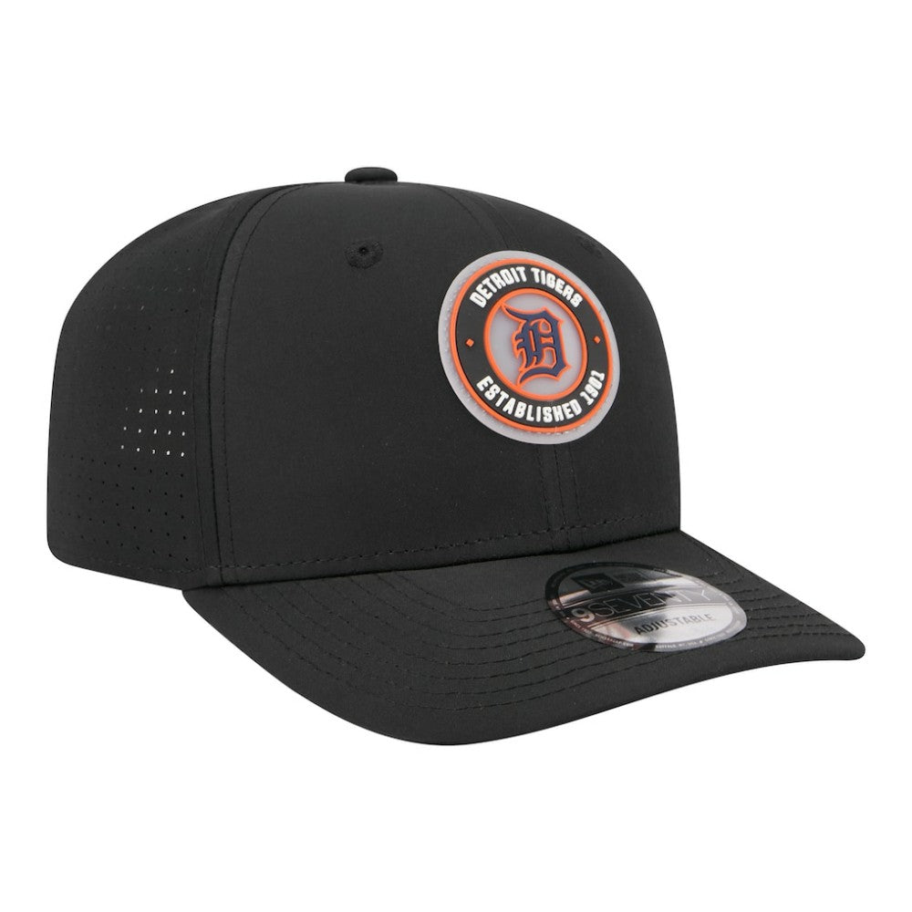 Detroit Tigers Circle 9SEVENTY Adjustable Hat - Black | New Era