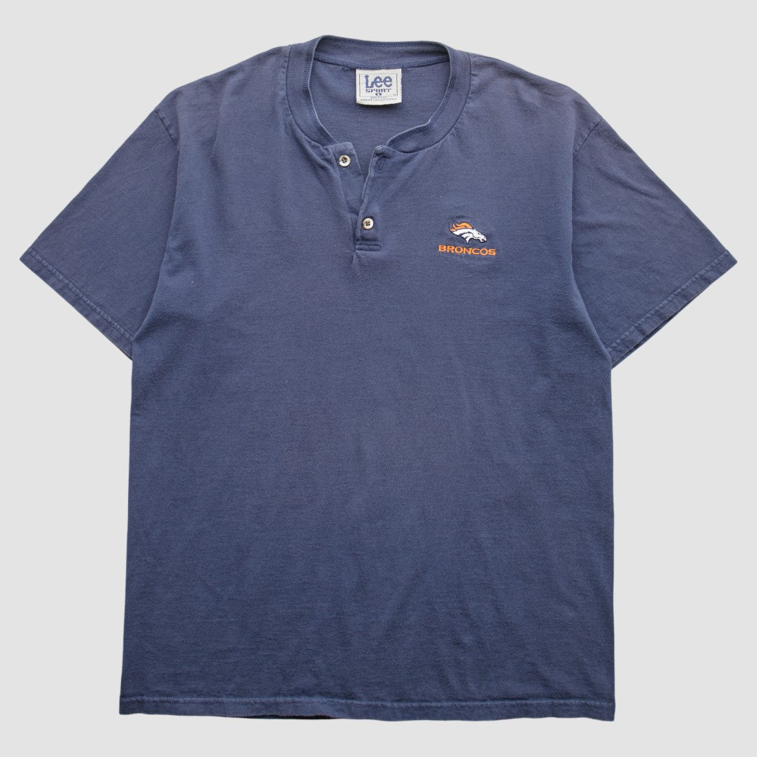 NFL Denver Broncos Lee Apparel 90s T-Shirt