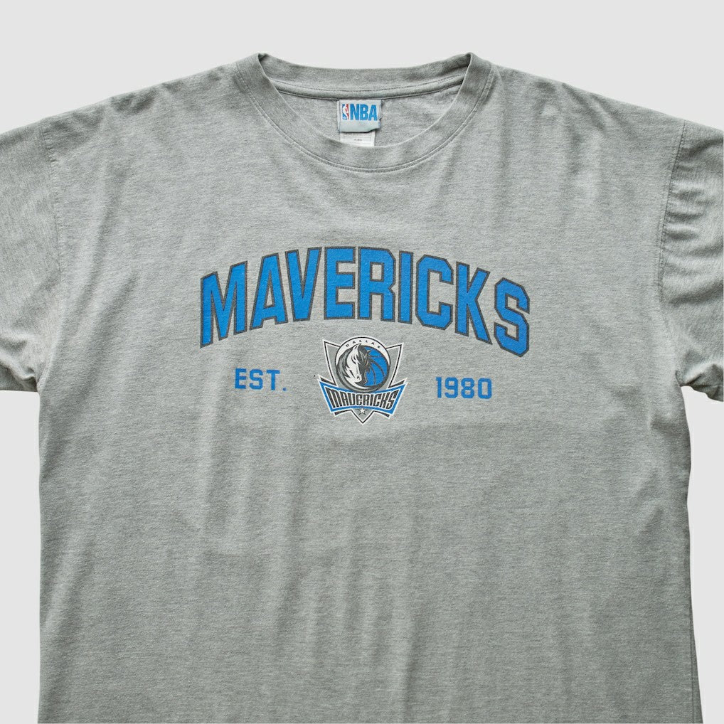 Dallas Mavericks NBA 2000s T-shirt sale - Heather Gray Vintage | Vintage for sale