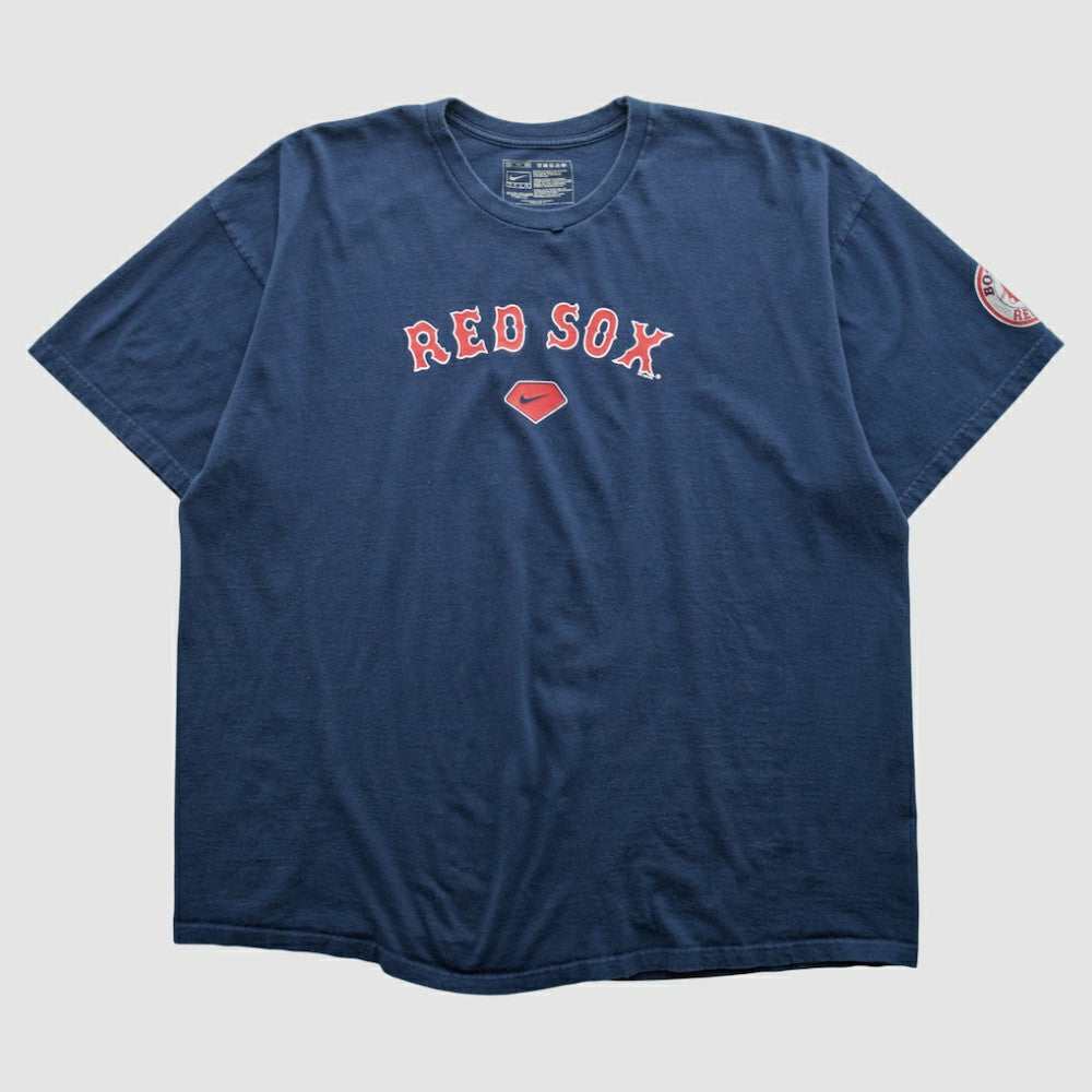 Boston Red Sox 2000s T-shirt - Navy Vintage | Nike