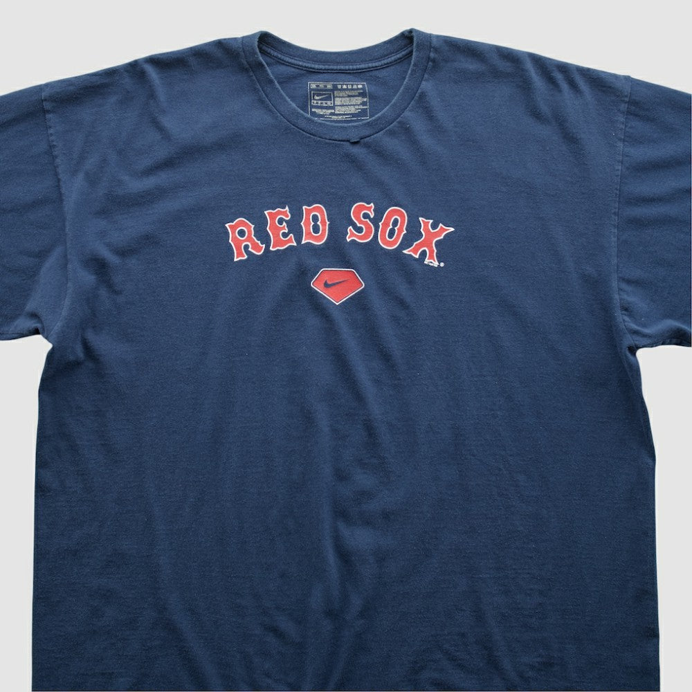 Boston Red Sox 2000s T-shirt - Navy Vintage | Nike