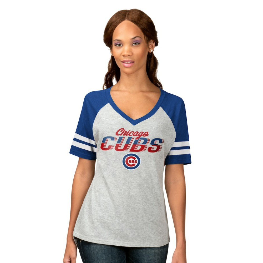 Chicago Cubs G-III 4Her by Carl Banks Women's Goal Line Raglan V-Neck T-Shirt - Heather Gray