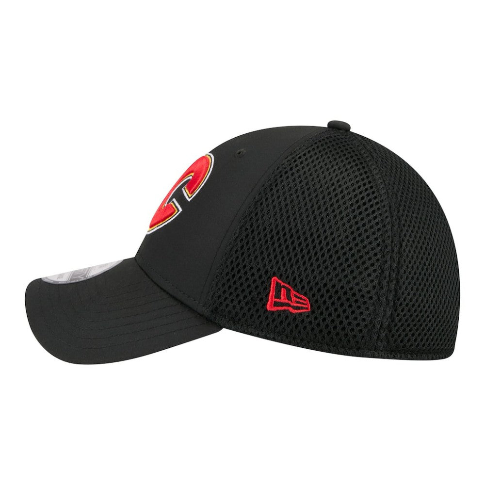 Calgary Flames New Era Logo 39THIRTY Flex Hat