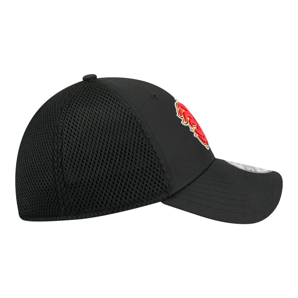 Calgary Flames New Era Logo 39THIRTY Flex Hat