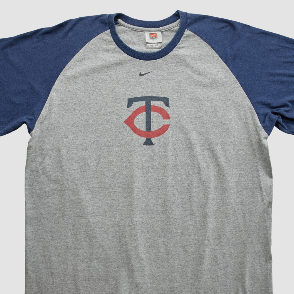 Minnesota Twins 2000s T-shirt - Heather Gray Vintage | Nike