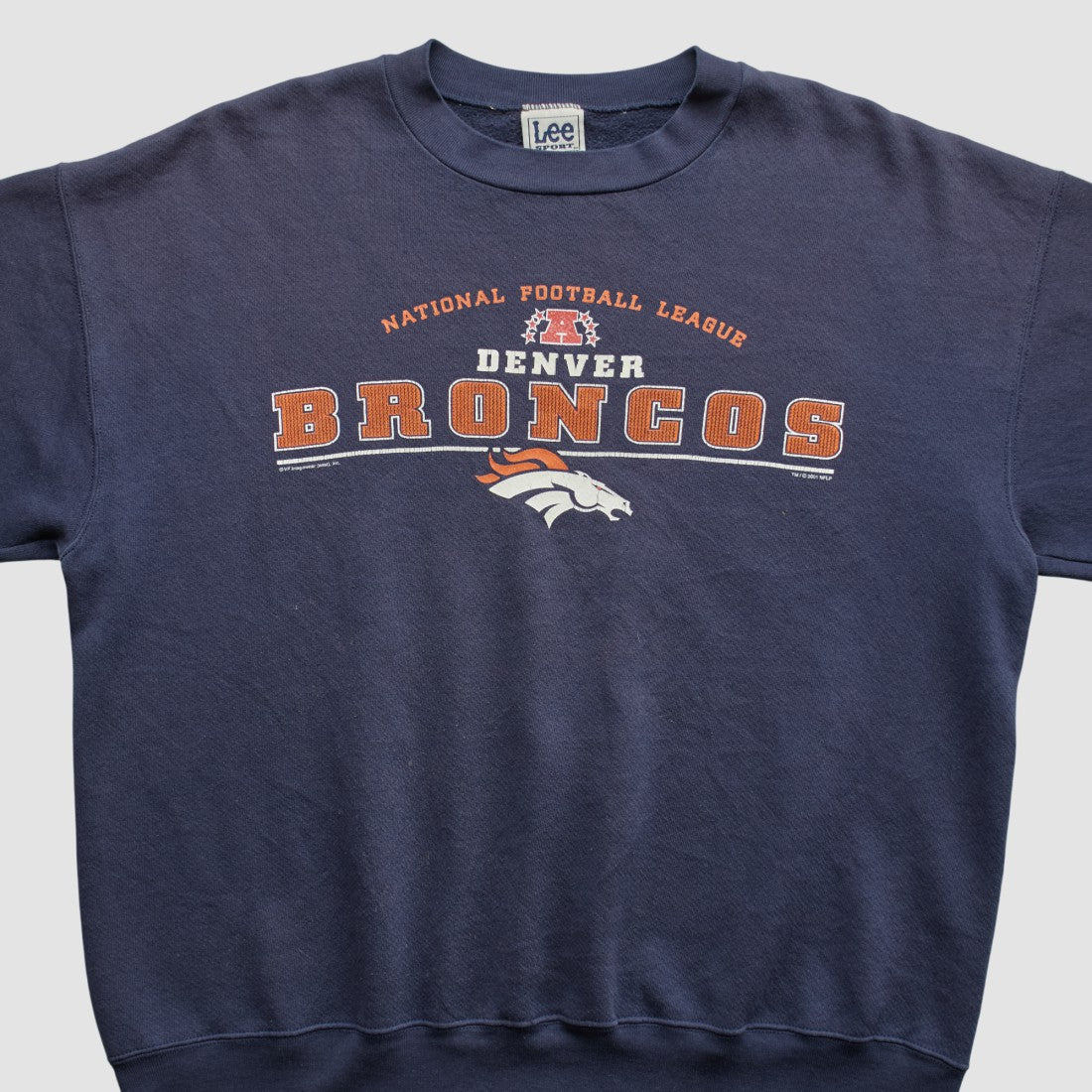 NFL Denver Broncos Lee Apparel 2001 Pullover Sweatshirt