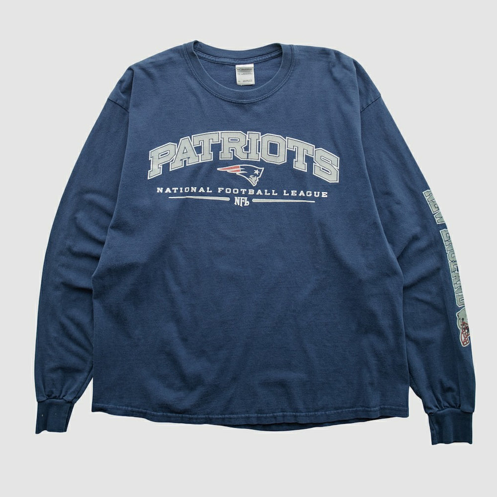 NFL New England Patriots Gildan 2000s Long Sleeve T-shirt