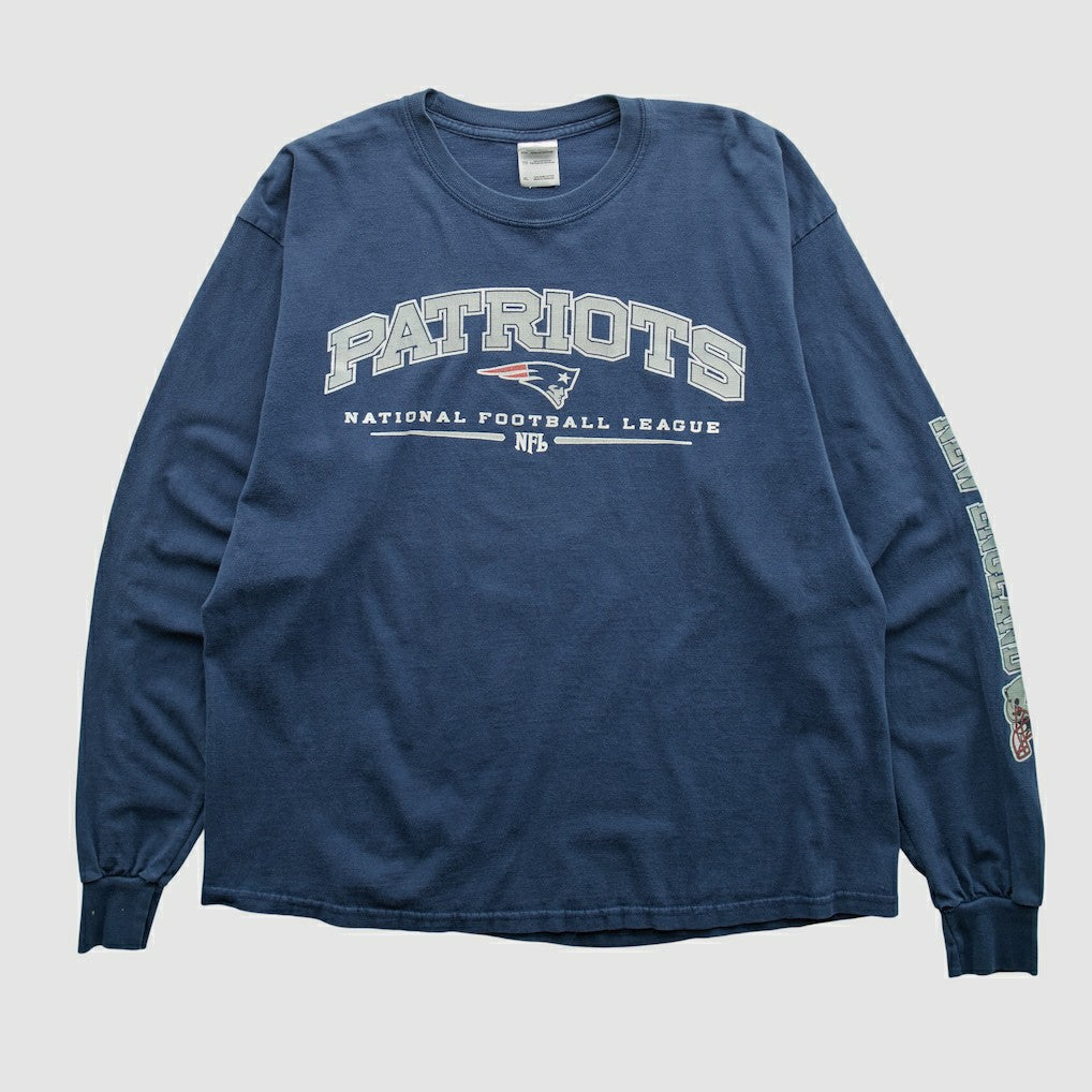 NFL New England Patriots Gildan 2000s Long Sleeve T-shirt