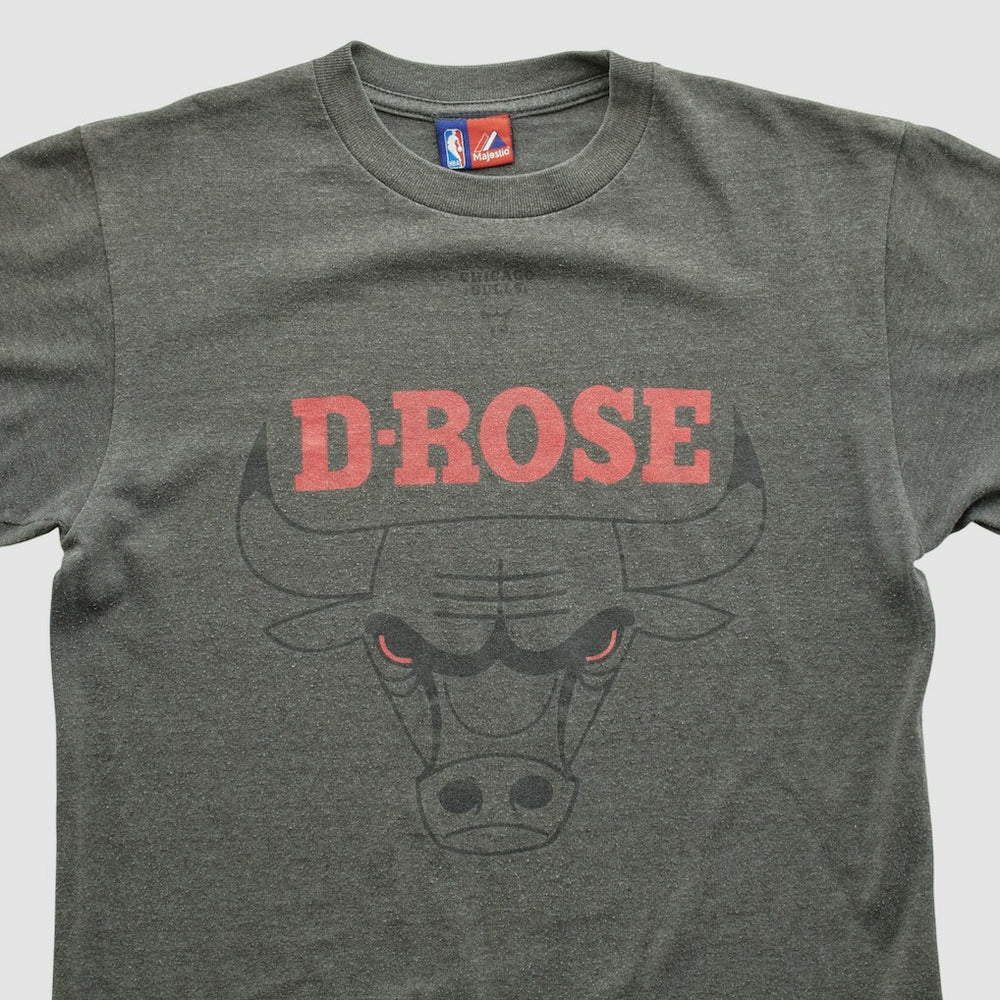 Chicago Bulls Majestic 2000s T-shirt sale - Dark Heather Gray Vintage | Vintage shop