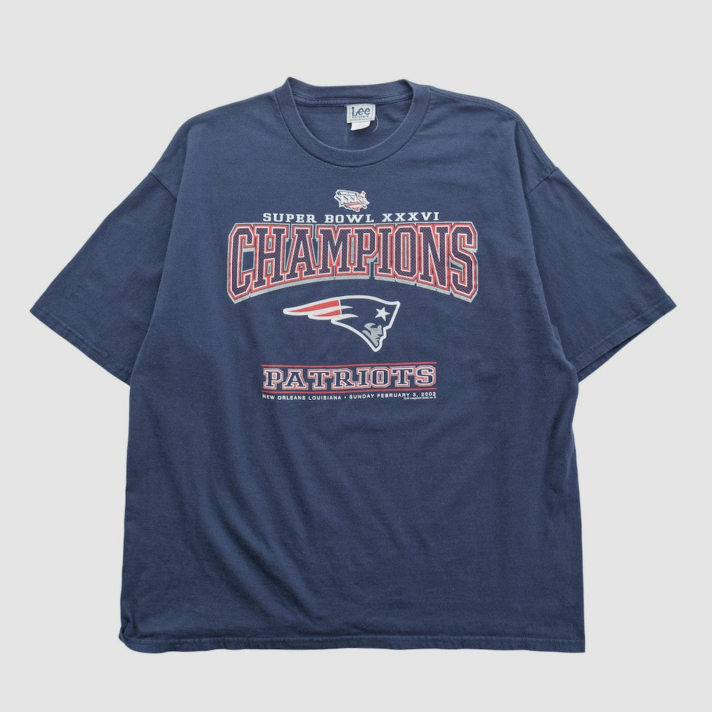NFL New England Patriots Lee Apparel 2002 T-shirt
