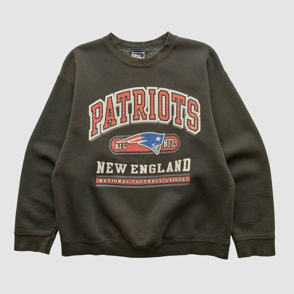 NFL New England Patriots Pro Player 90s Pullover Sweatshirt