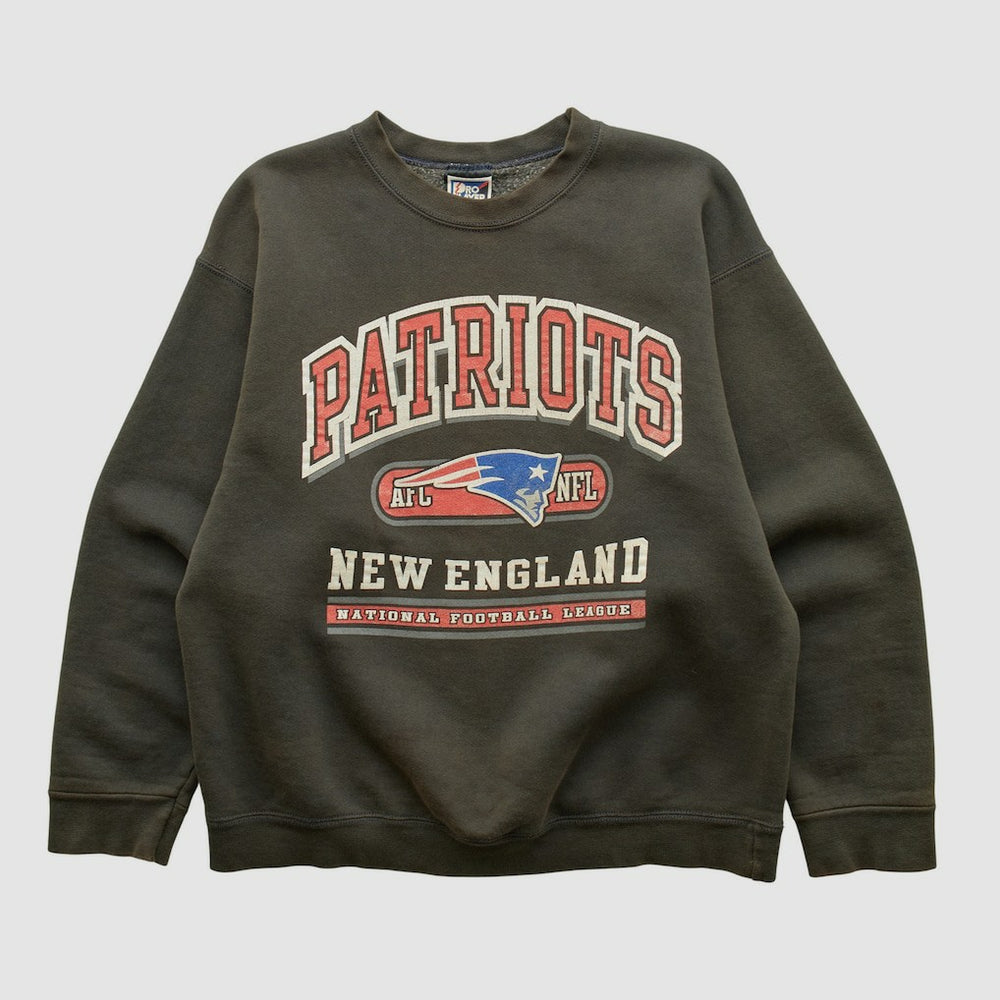 NFL New England Patriots Pro Player 90s Pullover Sweatshirt