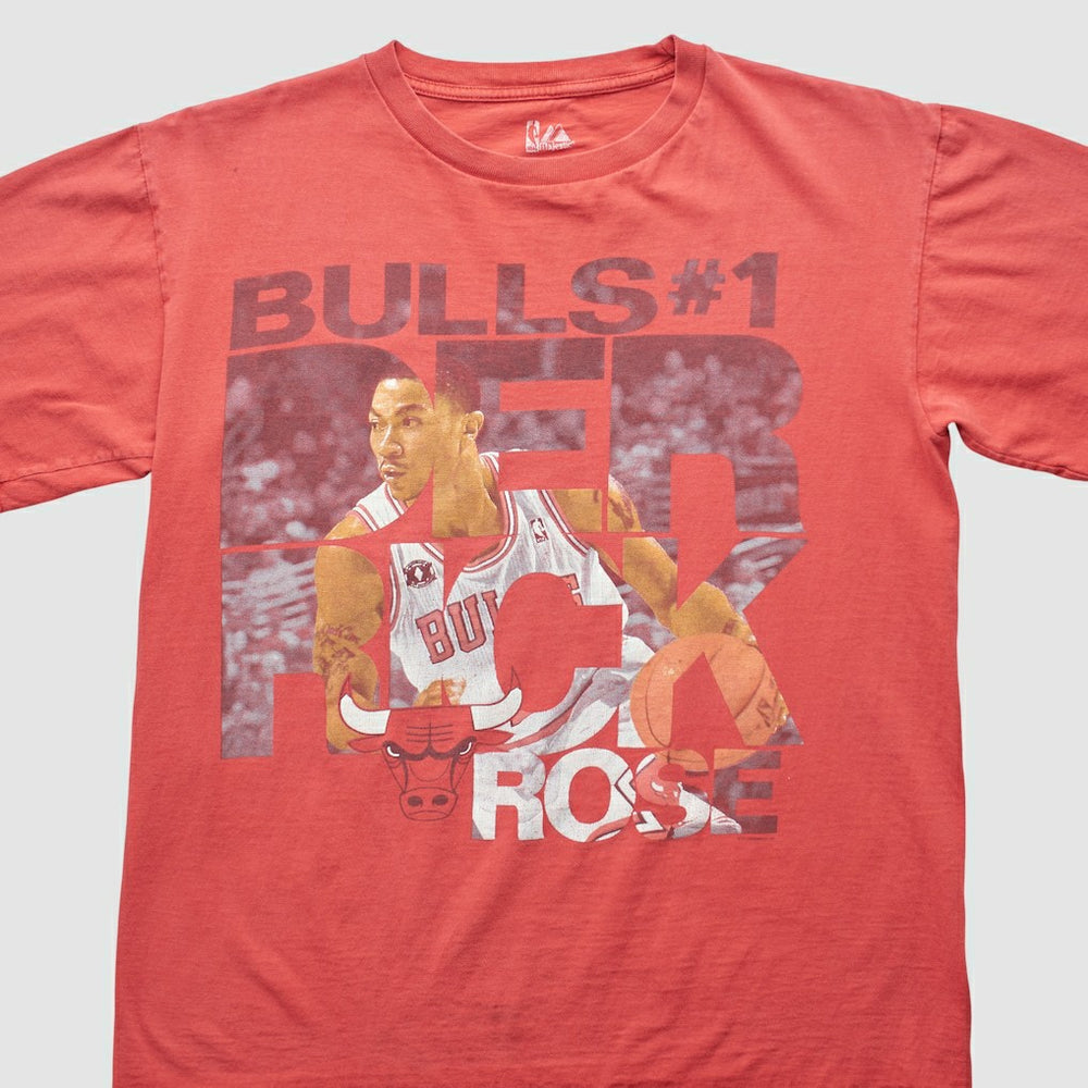 Chicago Bulls Majestic 2000s T-shirt sale - Red Vintage | Vintage sale