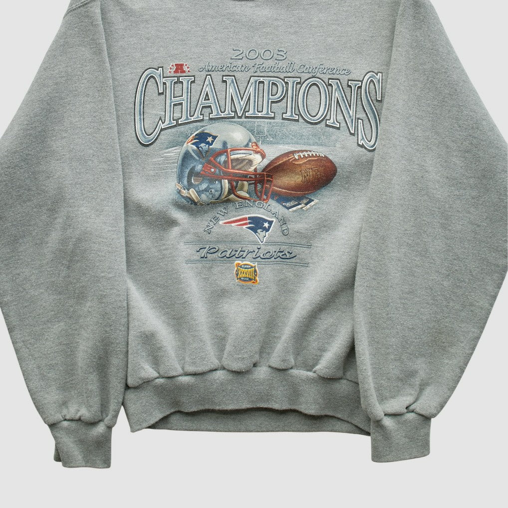 NFL New England Patriots American Football Conference Jerzees 2003 Pullover Sweatshirt