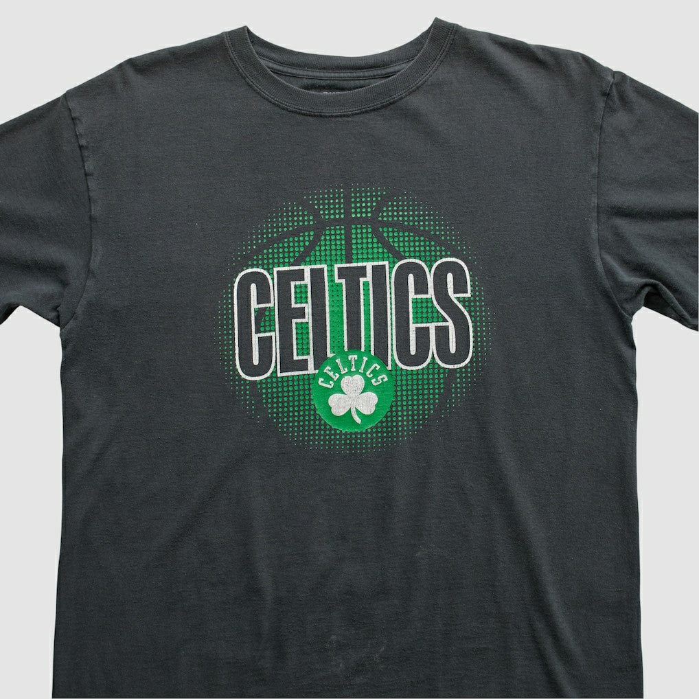 Boston Celtics NBA 2010s T-shirt - Black Vintage | Vintage shop