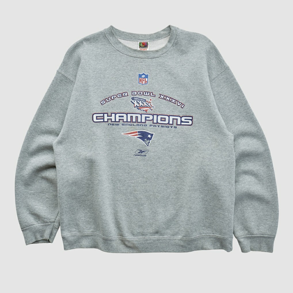 NFL New England Patriots Super Bowl XXXVI Fruit of The Loom 2002 Pullover Sweatshirt