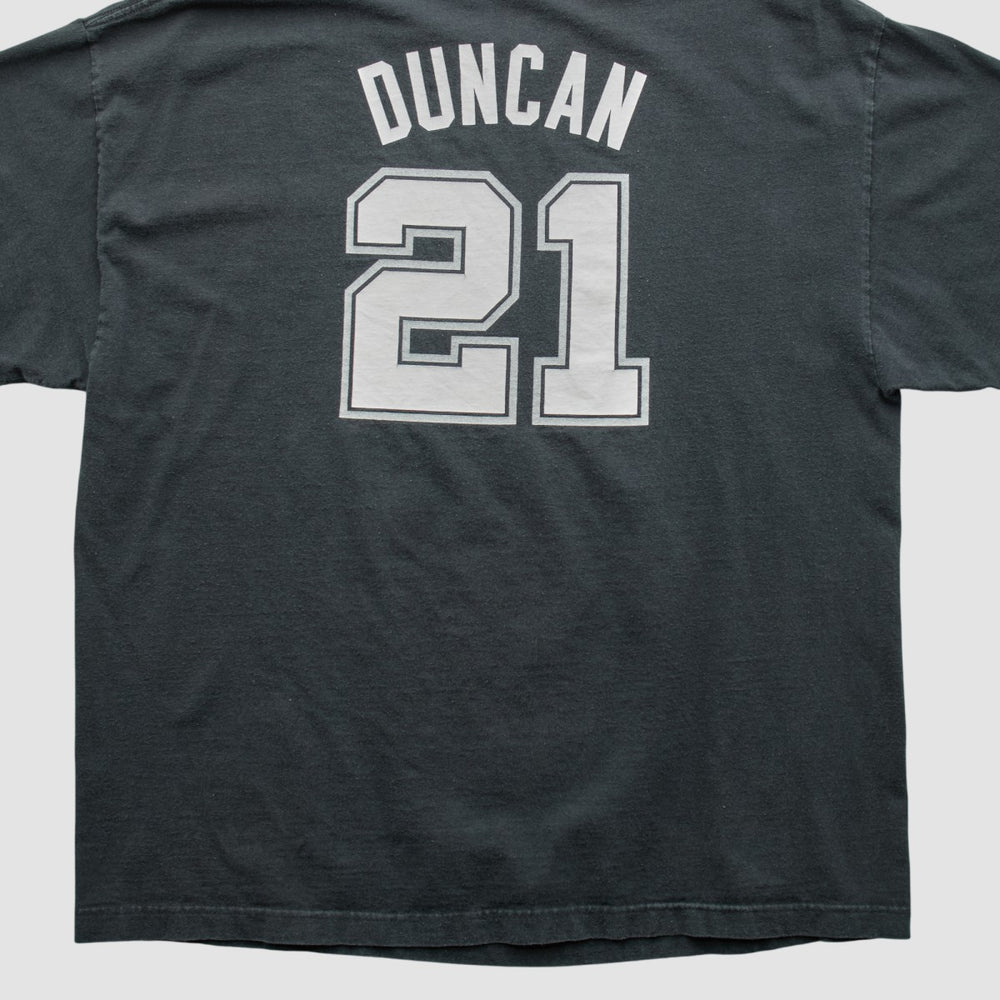 San Antonio Spurs NBA 2000s T-shirt - Black Vintage | Vintage shop