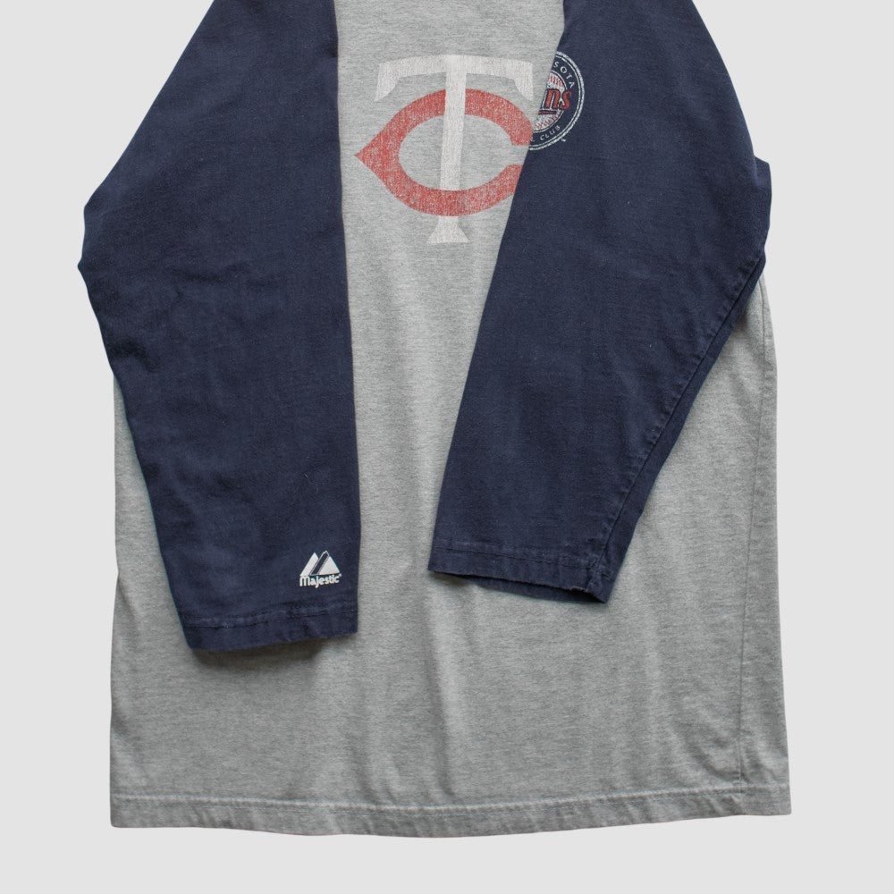 Minnesota Twins Majestic 2000s T-shirt - Heather Gray Vintage