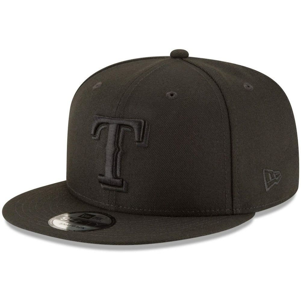 Texas Rangers Black on Black 9FIFTY Team Snapback Adjustable Hat - Black | New Era