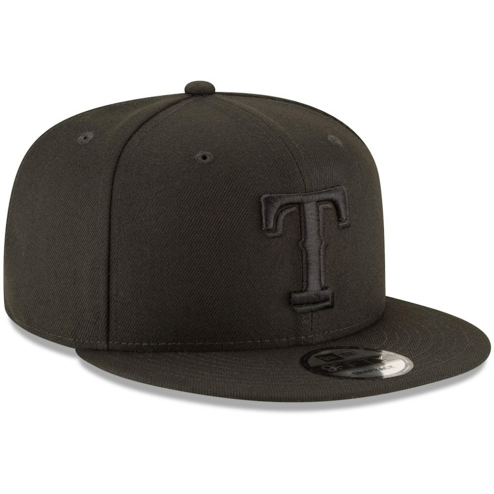 Texas Rangers Black on Black 9FIFTY Team Snapback Adjustable Hat - Black | New Era