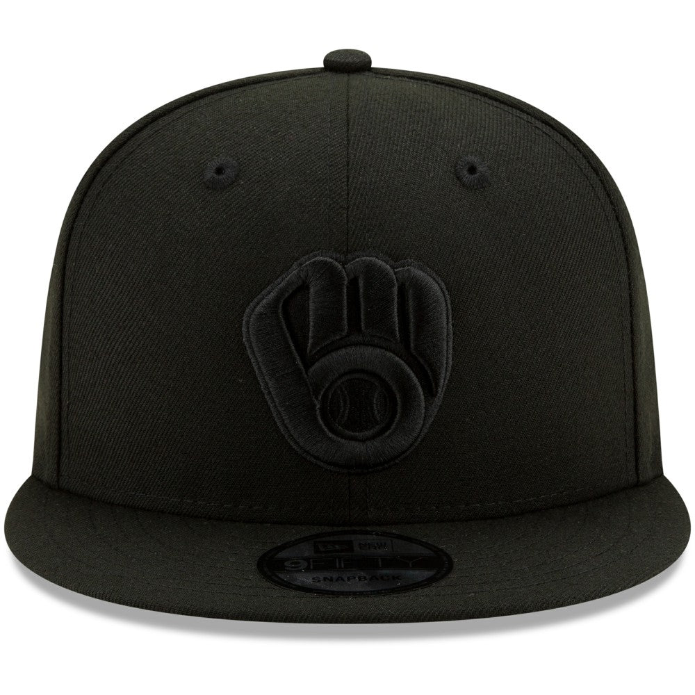 Milwaukee Brewers Black on Black 9FIFTY Snapback Adjustable Hat - Black | New Era