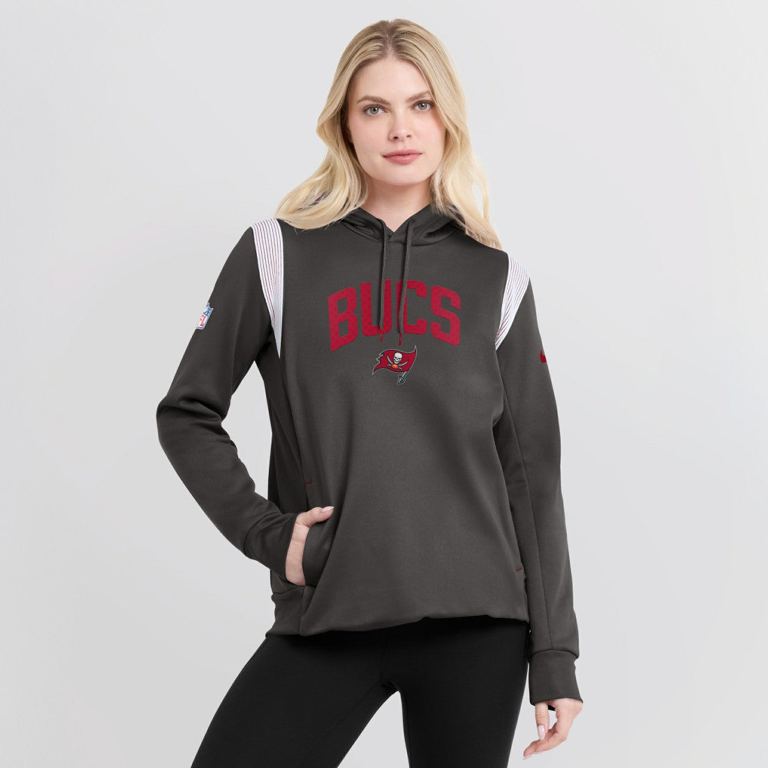 NFL Tampa Bay Buccaneers Women's Sideline Stack Performance Pullover Hoodie