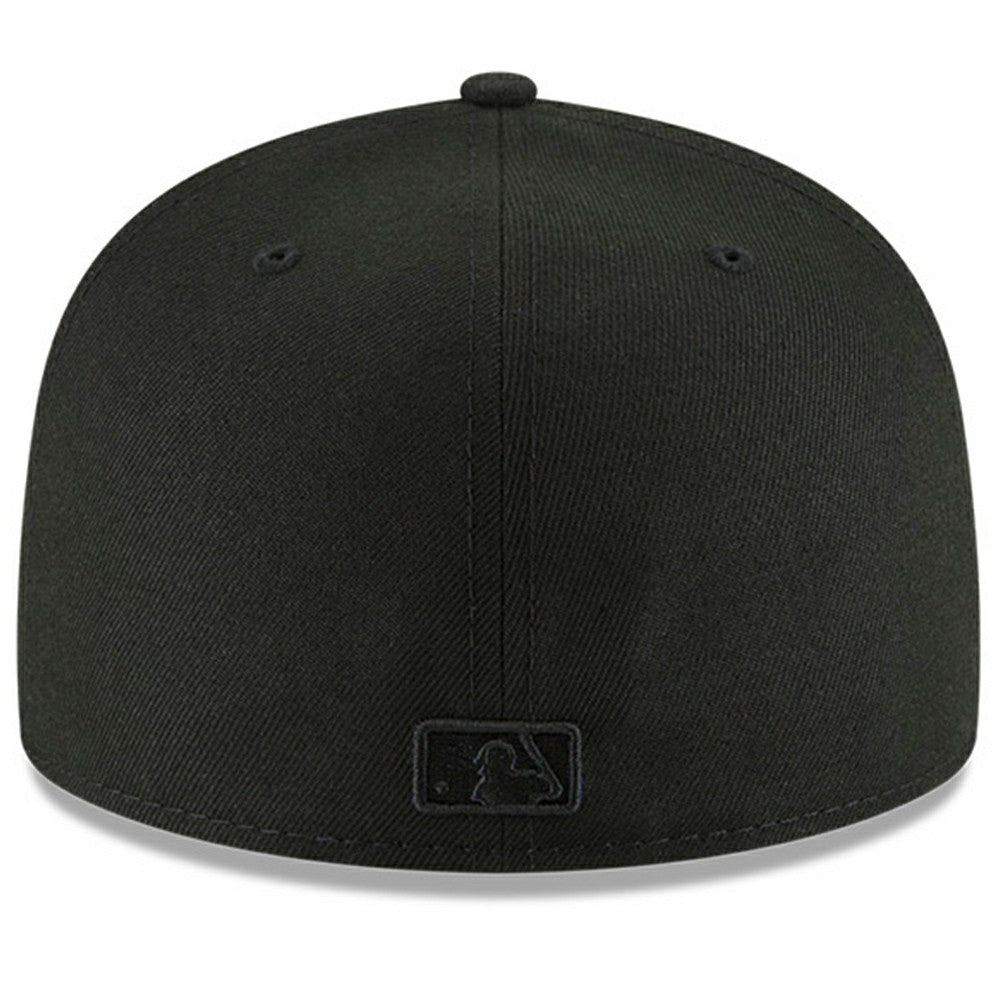 Cleveland Guardians 59FIFTY Fitted Hat - Black/Black | New Era