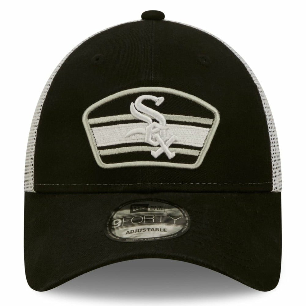 Chicago White Sox Logo Patch 9FORTY Trucker Snapback Hat - Black/White | New Era