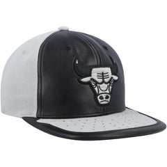 Chicago Bulls Day One Snapback Hat - Black/Gray | Mitchell & Ness on sale