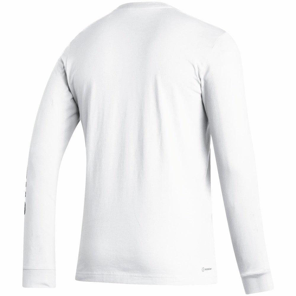 Juventus Team Crest Long Sleeve T-Shirt / Soccer Online