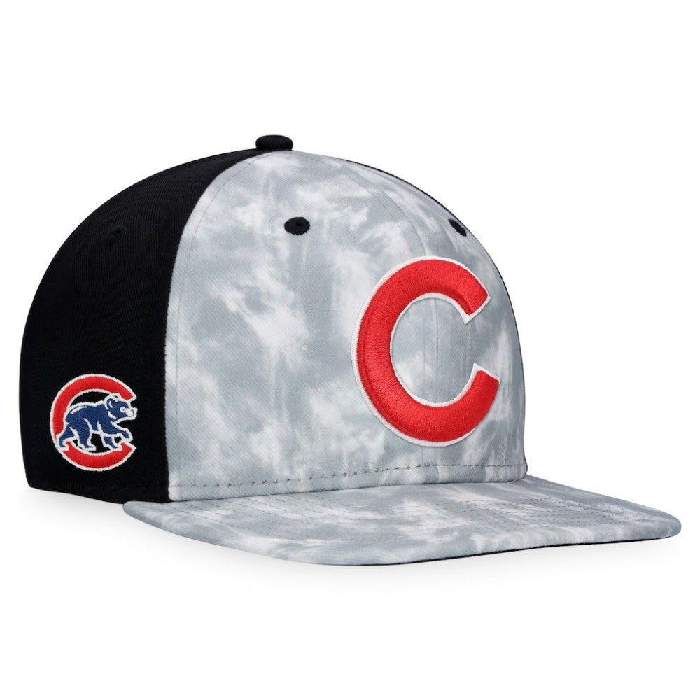 Chicago Cubs Majestic Smoke Dye Snapback Hat - Gray