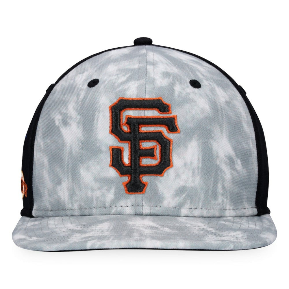 San Francisco Giants Majestic Smoke Dye Snapback Hat - Gray