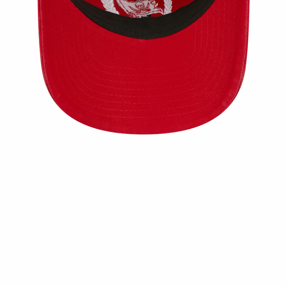 NFL Tampa Bay Buccaneers Women's Leaves 9TWENTY Adjustable Hat