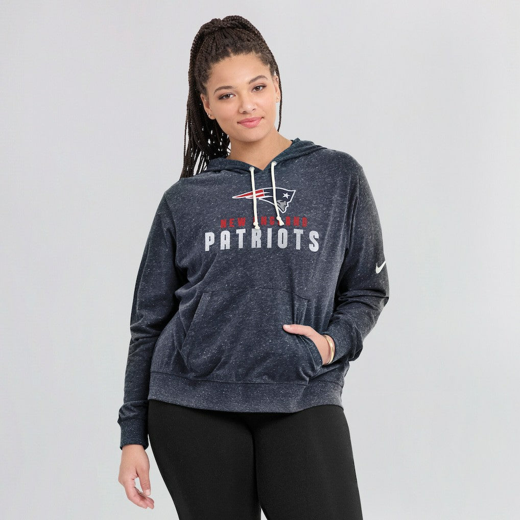 NFL New England Patriots Women's Plus Size Gym Vintage Pullover Hoodie