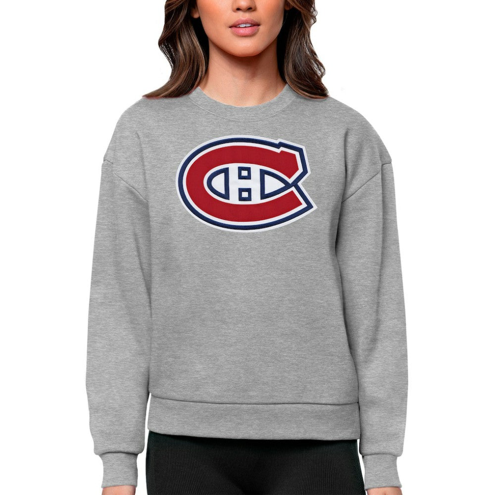 Montreal Canadiens Antigua Women's Team Logo Victory Crewneck Pullover Sweatshirt