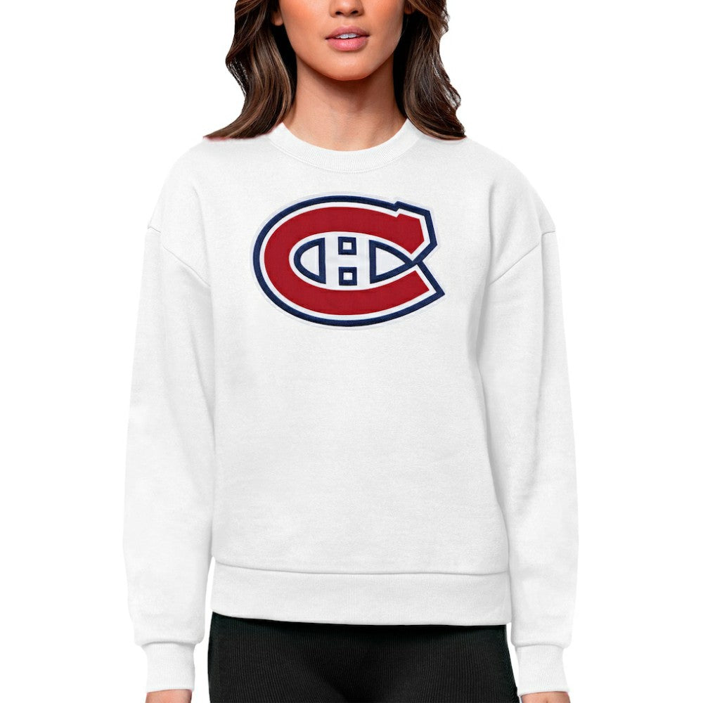 Montreal Canadiens Antigua Women's Team Logo Victory Crewneck Pullover Sweatshirt