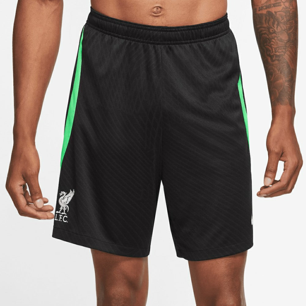 Liverpool 2023/24 Strike Performance Shorts / Soccer Outlet