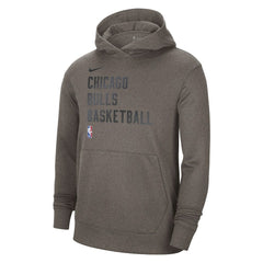 Chicago Bulls Unisex 2023/24 Performance Spotlight On-Court Practice Pullover Hoodie - Olive | Nike for sale