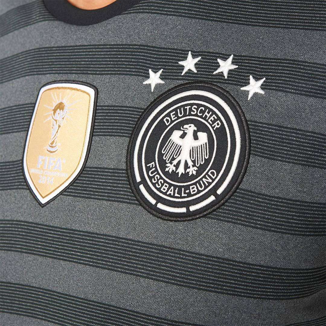 Müller #13 Retro Germany Away Jersey 2016