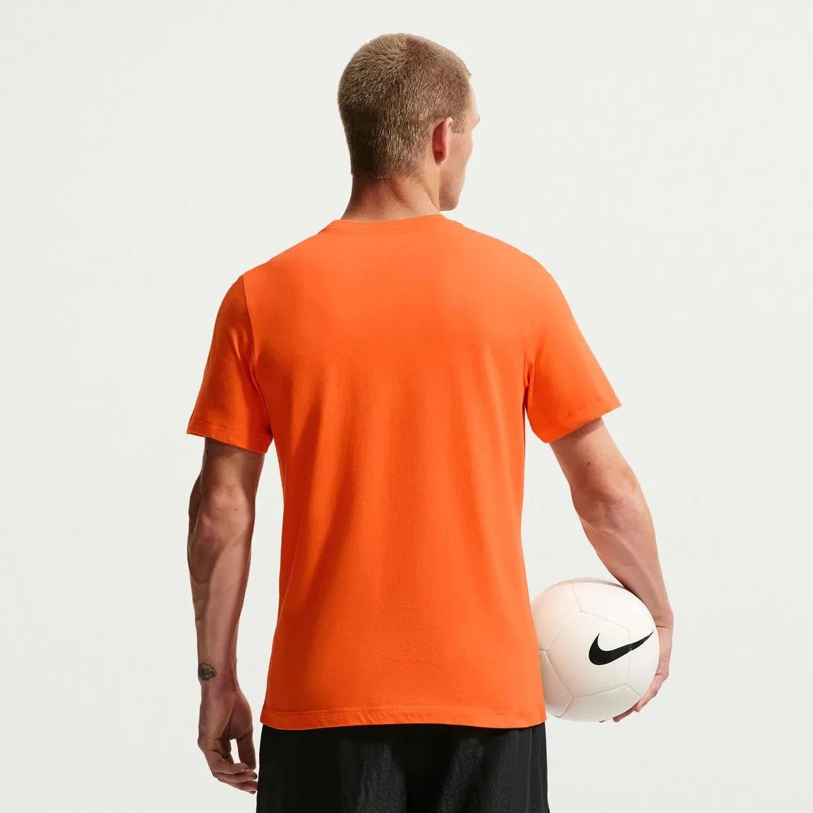 2026-27 Netherlands Men's Crest Tee  | Online